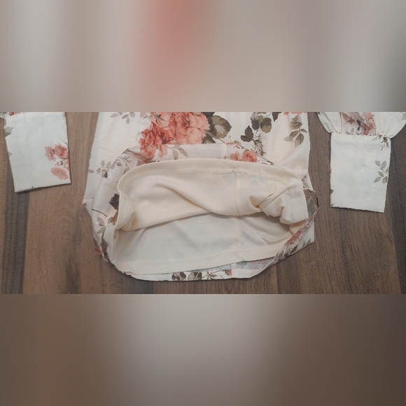 Romantic Floral Sweetheart Puff Sleeve Bodycon Mini Dress Medium Valentines NWOT - Picture 12 of 16